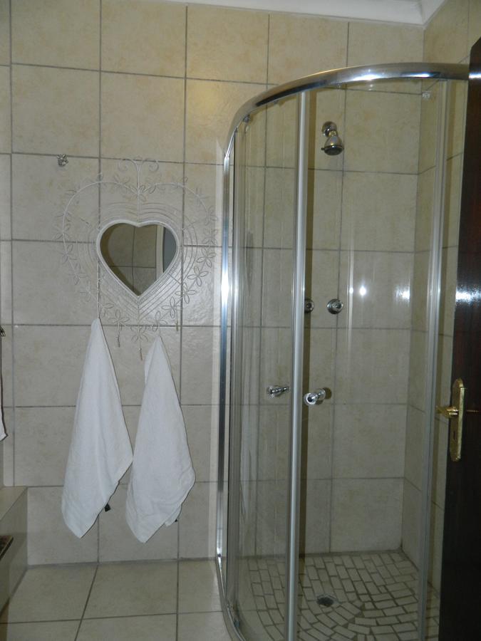 Guest House Gabby Klerksdorp Exterior foto
